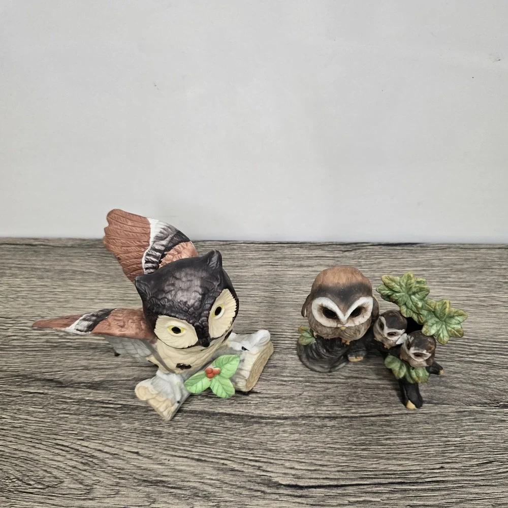 Vintage Owl Figurines Lot Of 2 Porcelain‎ Korea Owl Collectors Baby Birds